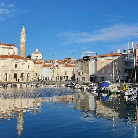 Hisa Dolfinova Vrata - Dolphins Gate House Piran