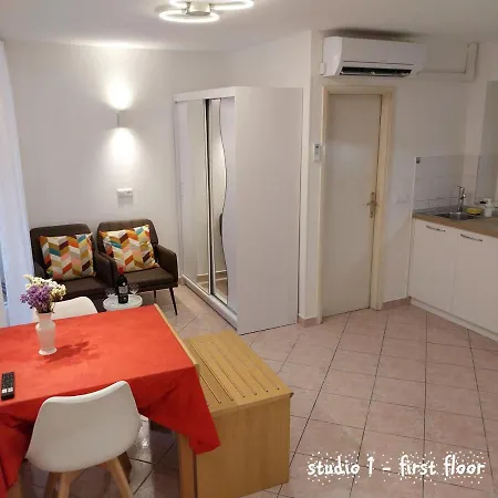 Apartament Hisa Dolfinova Vrata - Dolphins Gate House